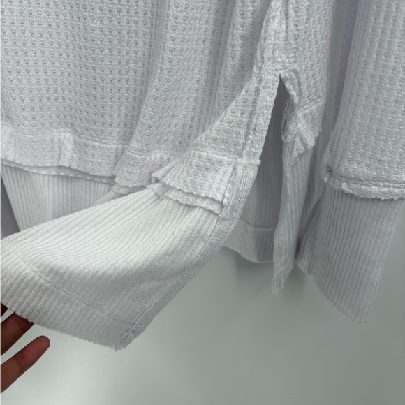 We The Free people Thermal WaffleKnit Oversized White LongSleeve Shirt Medium - Picture 11 of 16